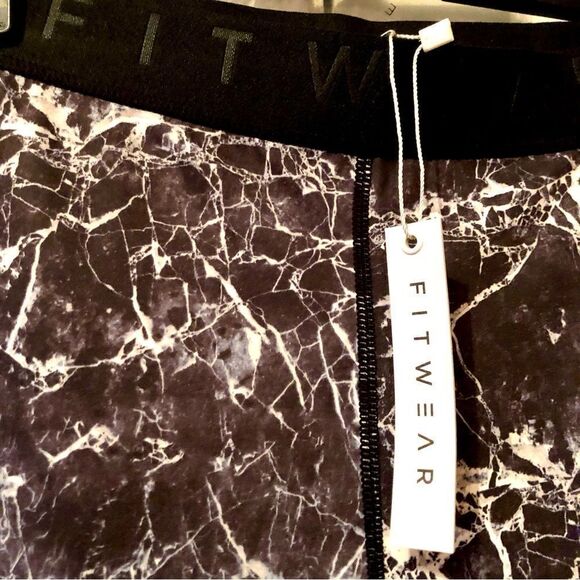 FITWEAR FASHION - NWT- L Sz 10 Marbled Leggings w/Black Trim. Soft & Sculpting - Picture 7 of 13